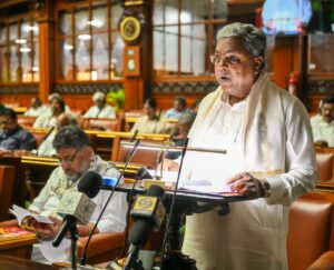 कर्नाटक में 16 वर्ष से कम उम्र के बच्चों पर सोशल मीडिया प्रतिबंध का प्रस्ताव