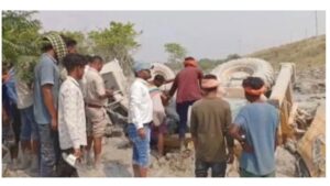 कोरबा: राखड़ बांध फूटने से मची तबाही, मलबे में दबे JCB ऑपरेटर का मिला शव