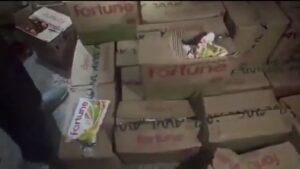 अयोध्या में नकली फॉर्च्यून रिफाइंड ऑयल का बड़ा भंडाफोड़, 500 से अधिक कार्टन जब्त