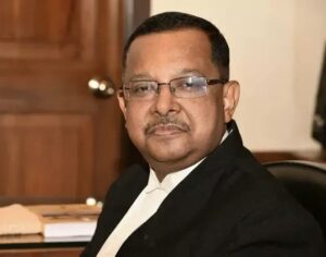 विरोध के लिए सार्वजनिक स्थान सिमट रहे हैं, छात्रों की आज़ादी पर कठोर जमानत शर्तें चिंता का विषय: न्यायमूर्ति उज्जल भुइयां